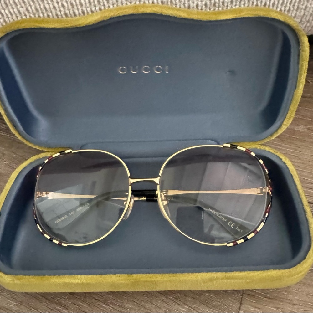 Gucci Gold Aviator Sunglasses Luxurious Accessories